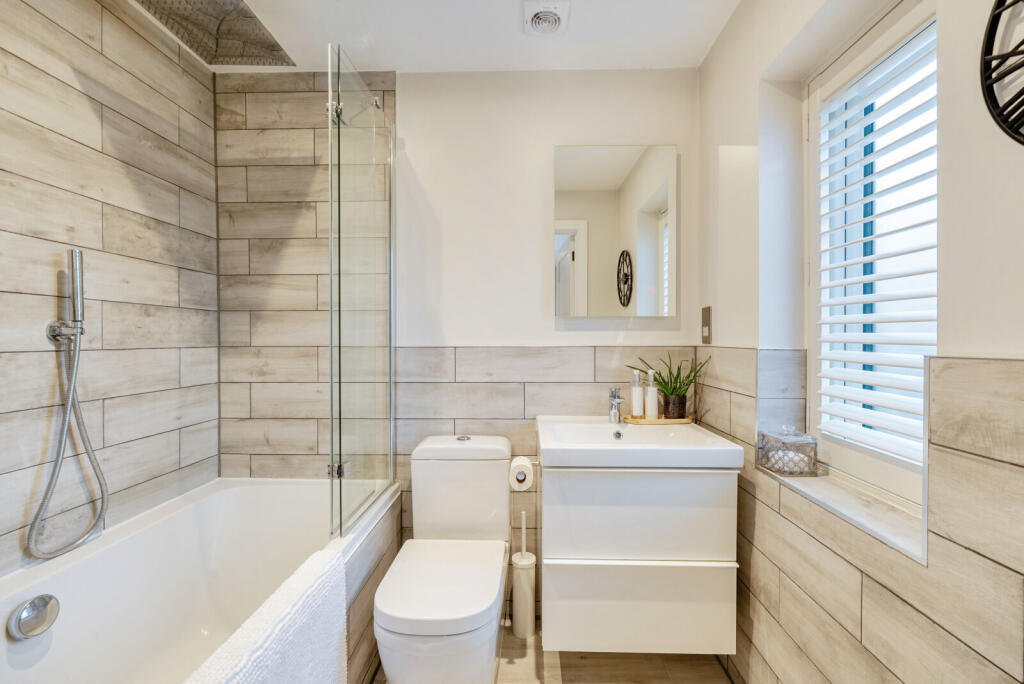 1383560-23-691f31...