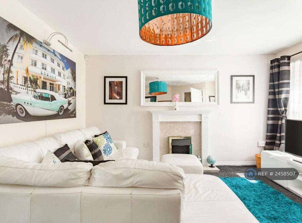 Large Lounge