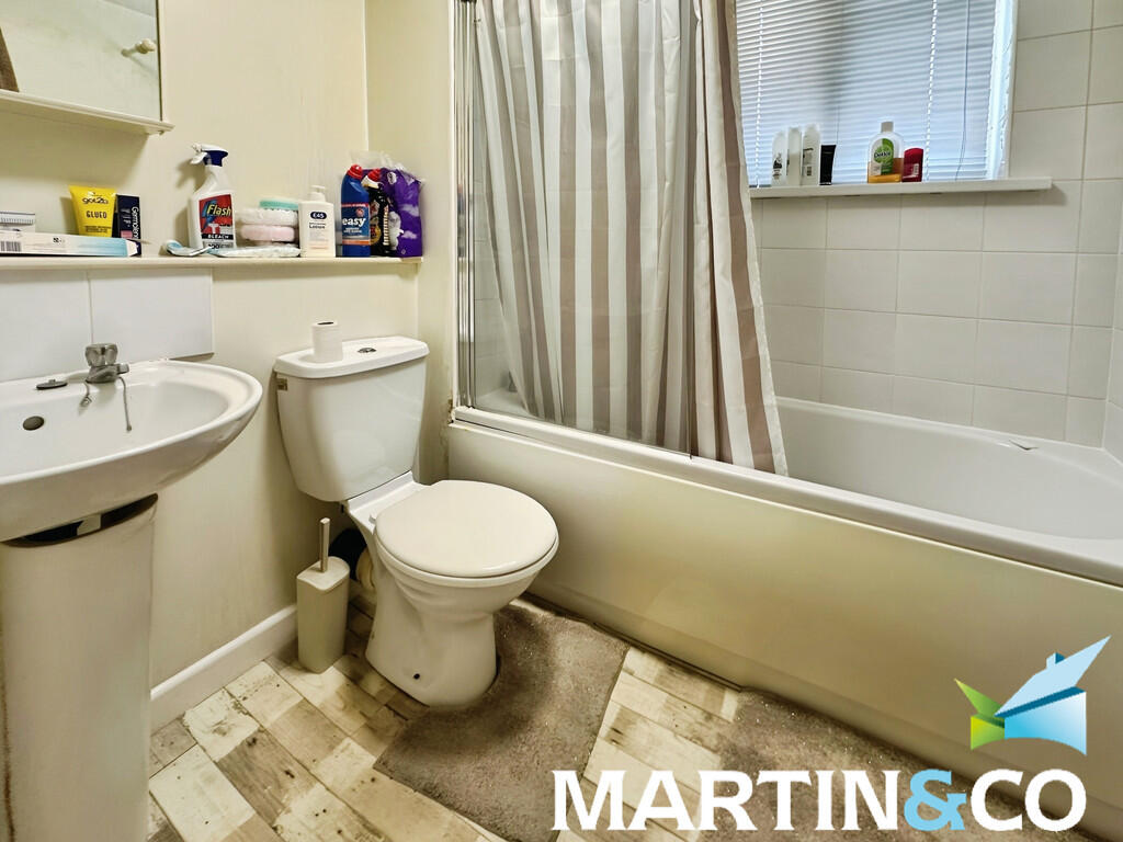 7a211163-IMG-2025...