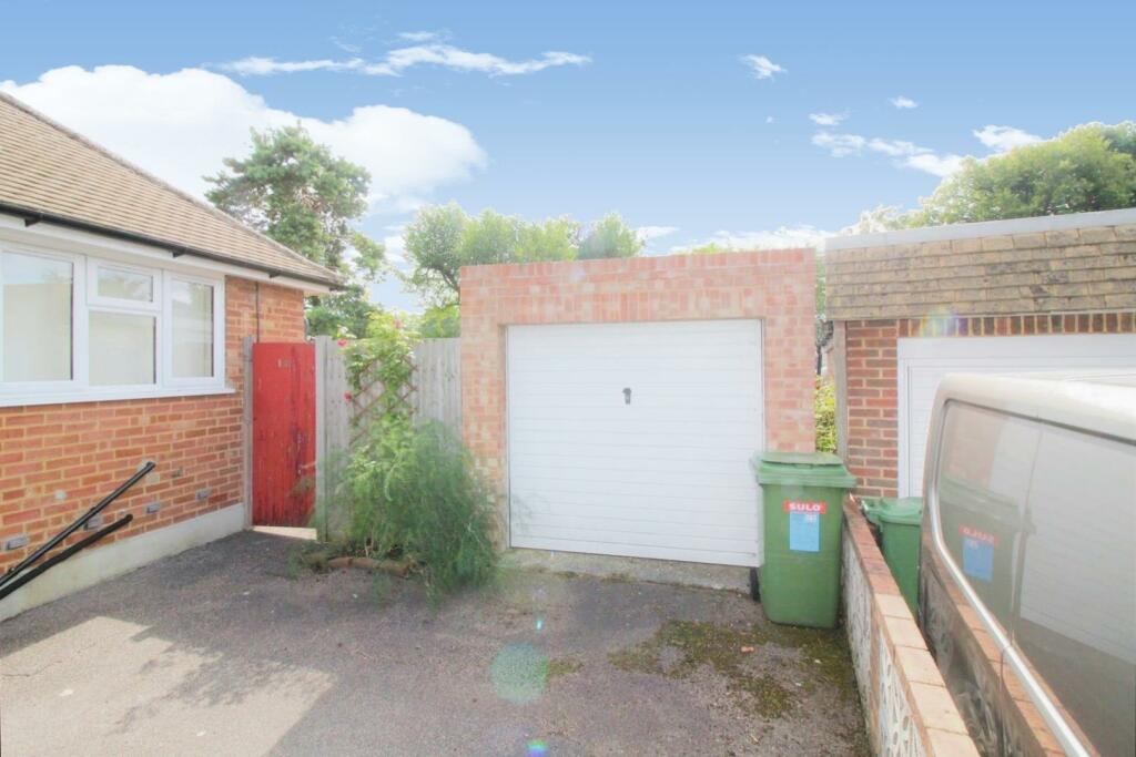 garage.jpg