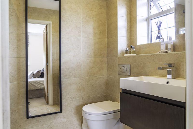 En-Suite to Ma...
