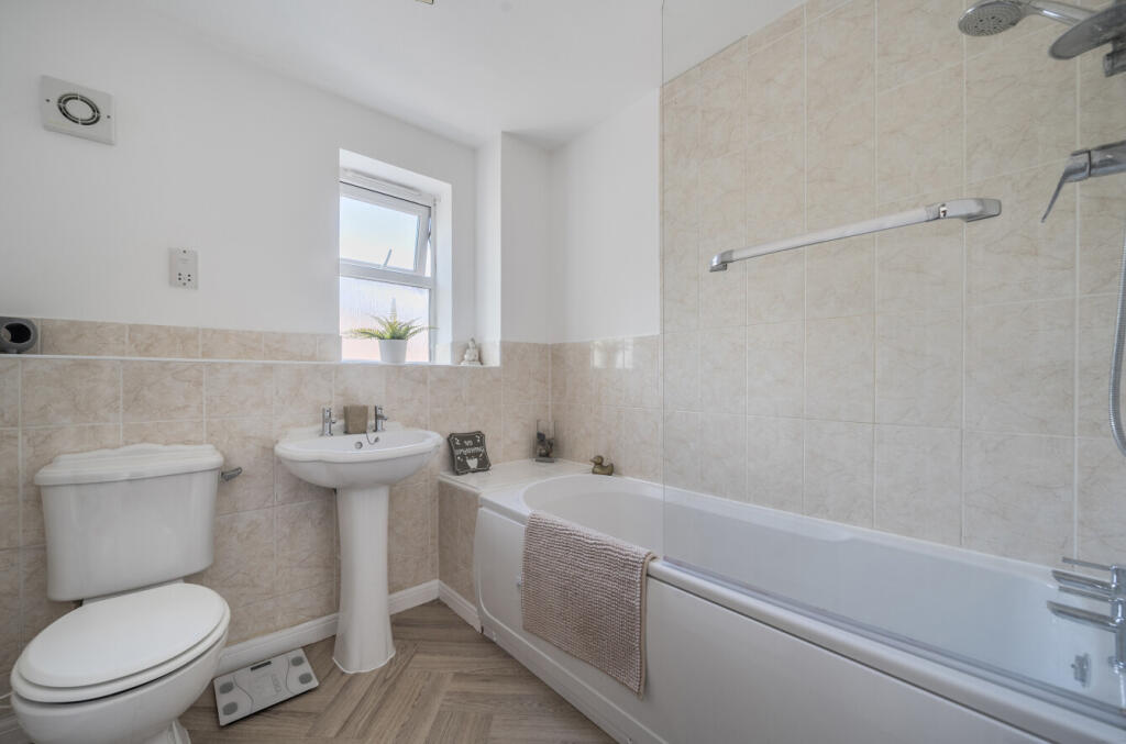 1342209-10-689f63...