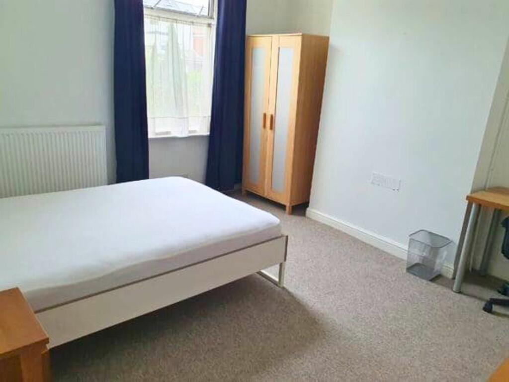 Bedrooms 1 - 6