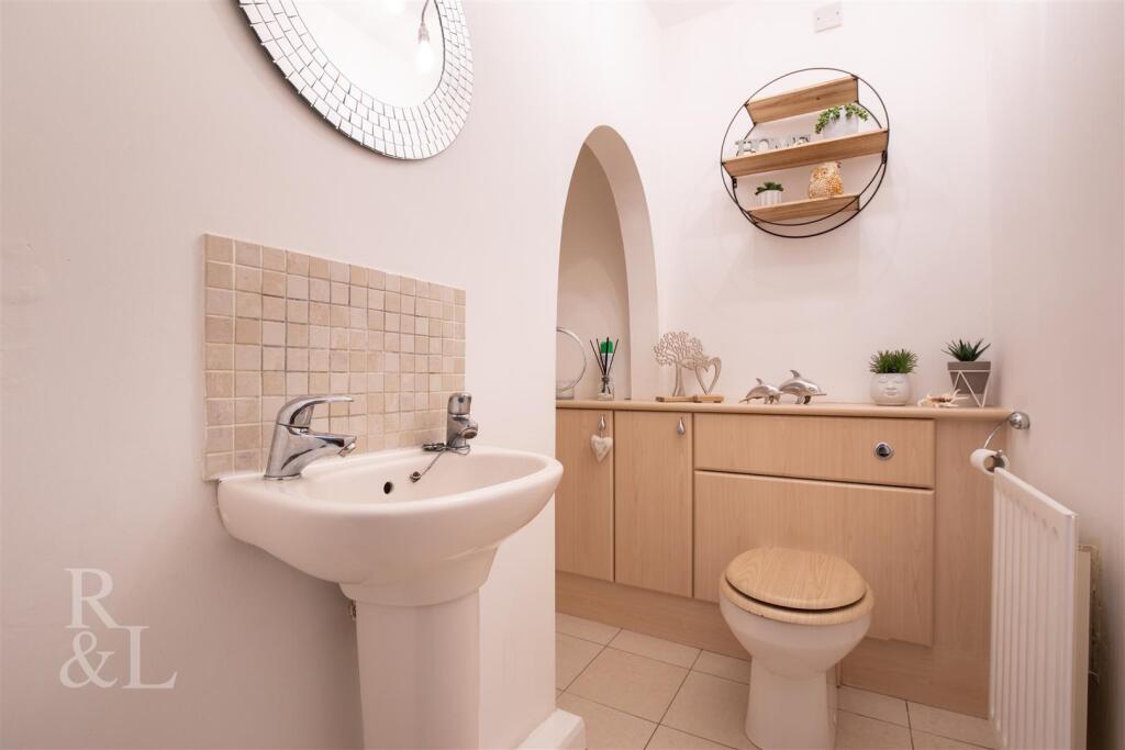 5 Killerton Park Drive (6).jpg