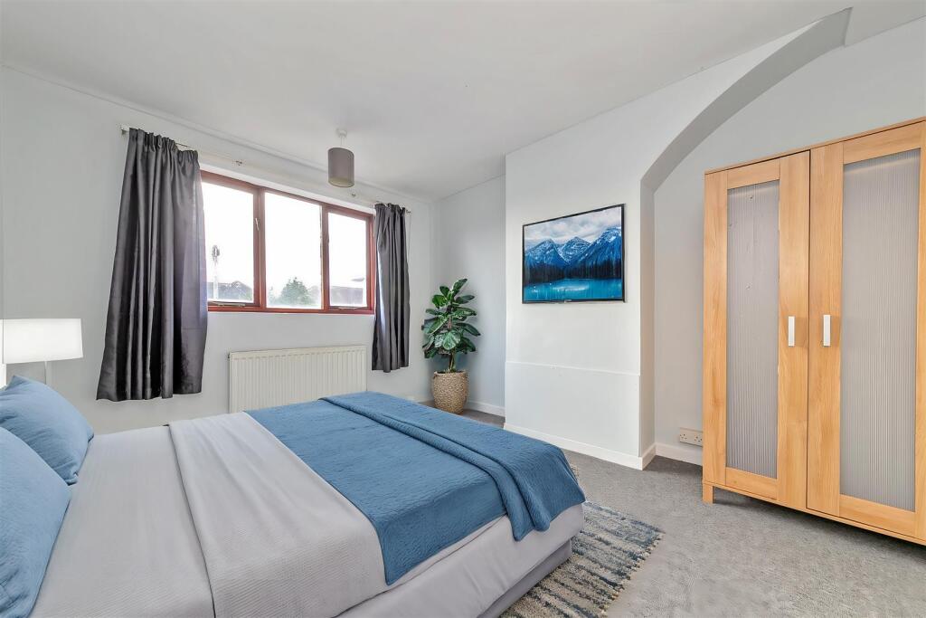 429HatfieldRoad-17 - Bedroom - Standard - 5.jpg