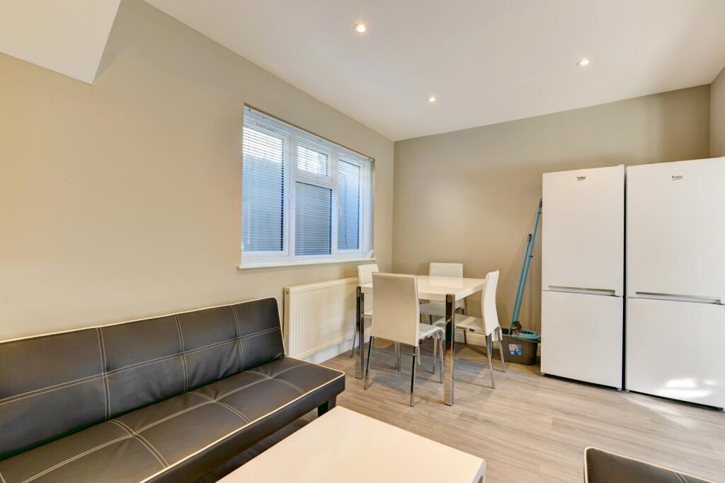 19 Southampton Street Lounge Area (3)