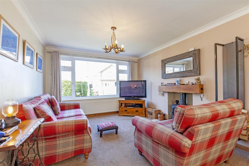 Reception Room-1.jpg