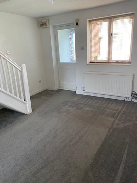 8 Park Road Front Lounge