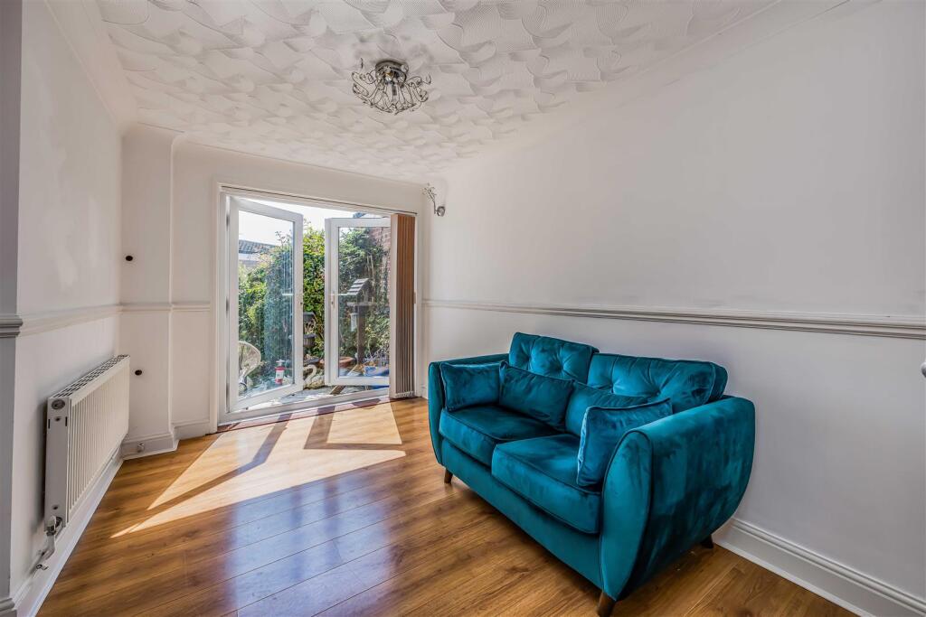300 Locksway Road, Southsea-Small-PorticoMarketing