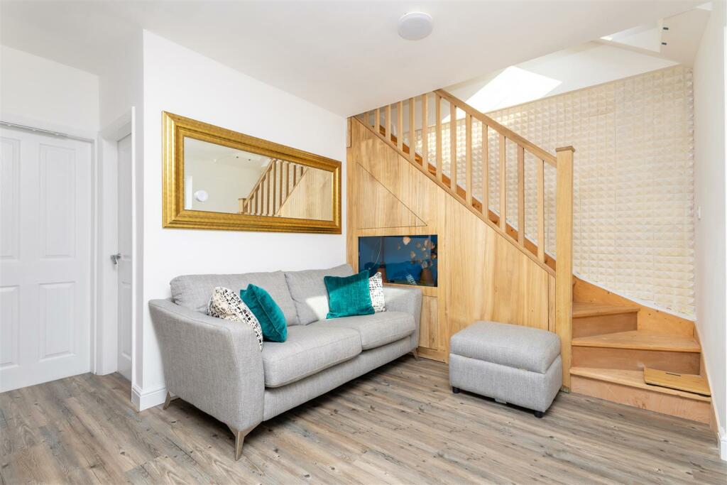 Open plan living/kitchen/diner