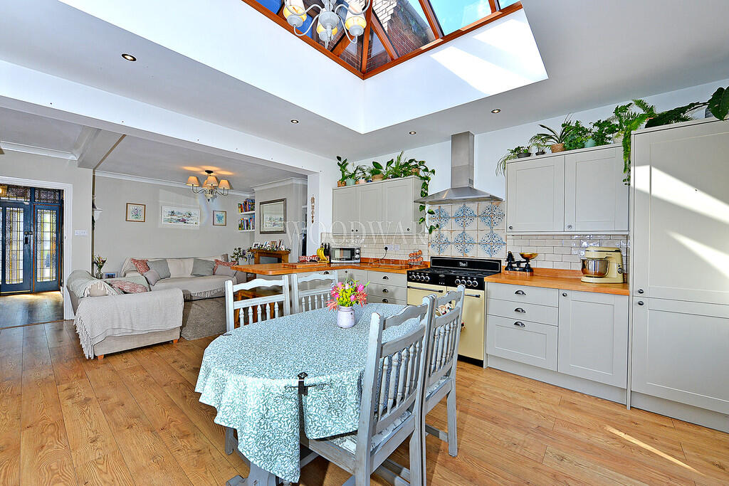 Open Plan Living/...