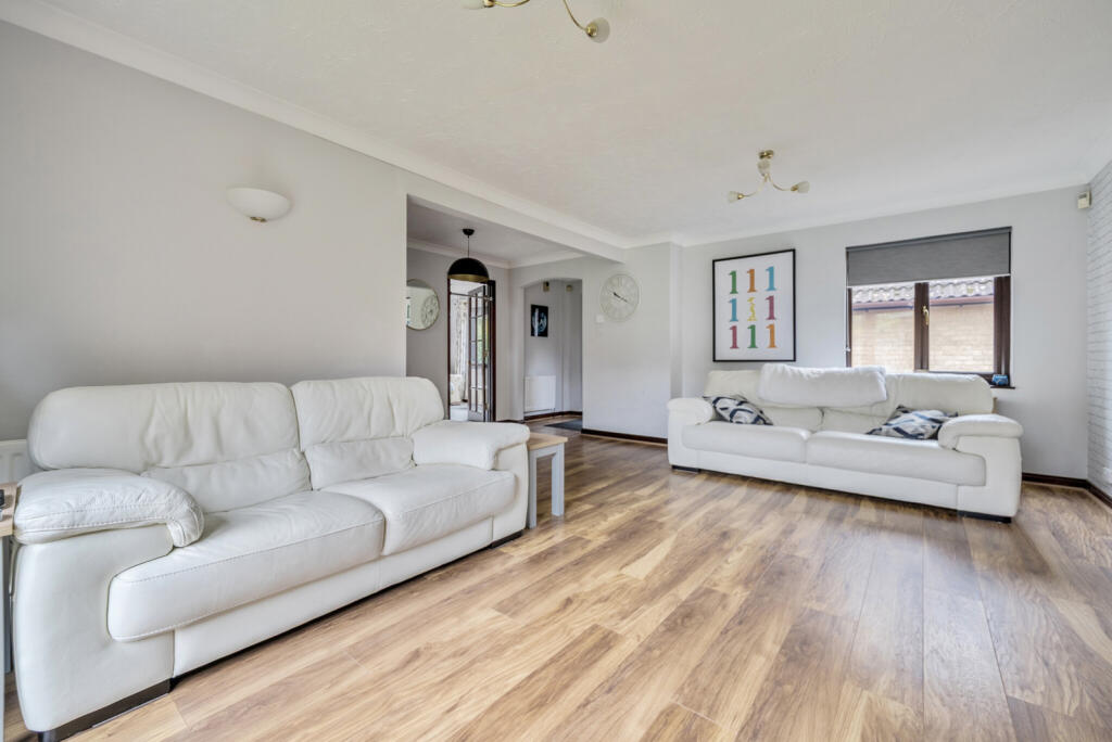 1354553-25-68ca84...