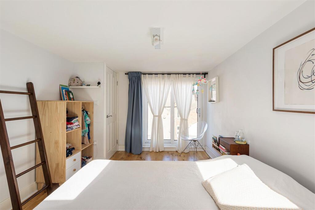 Dawlish Road E10