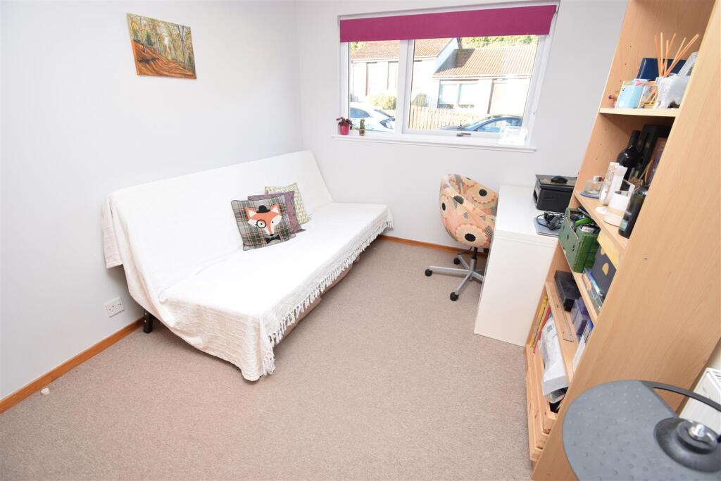 BEDROOM TWO..jpg