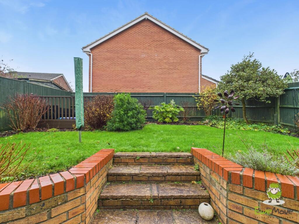 EweMove Estate Agents Basingstoke - Wood Close - G