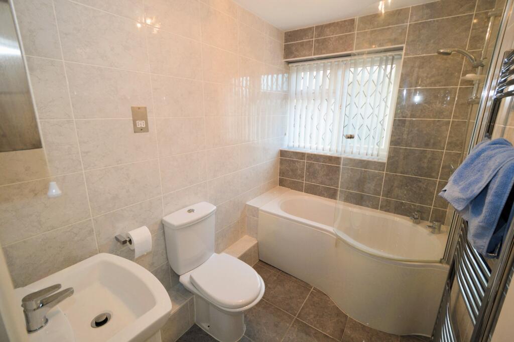 Ensuite bathroom