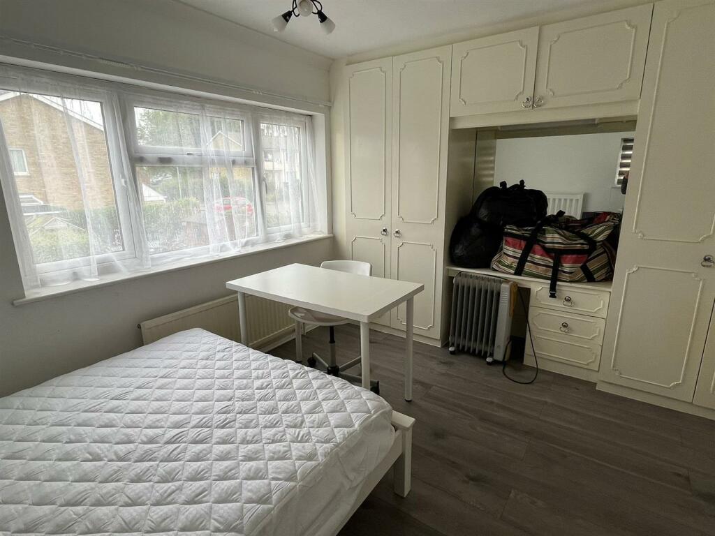 WhatsApp Image 2024-09-09 at 09.43.07_06dc00a1.jpg