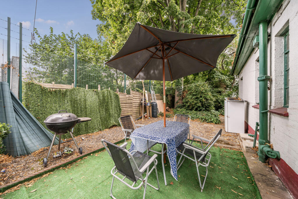 1328165-13-688395...