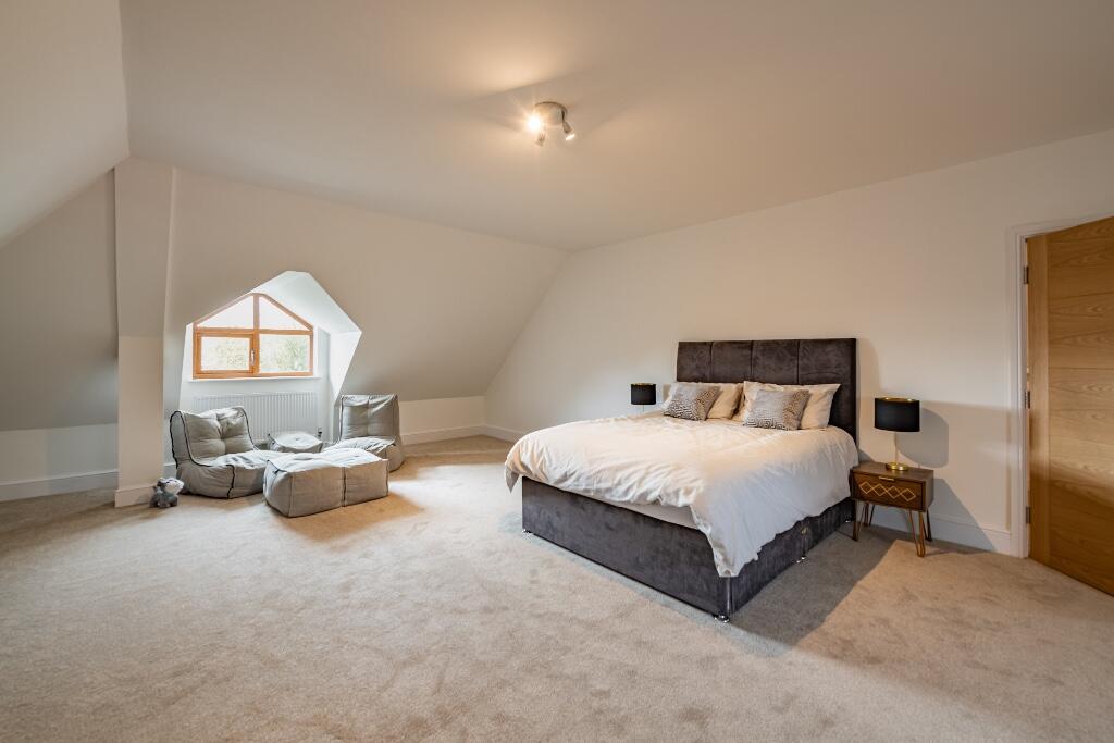 Attic bedroom 2