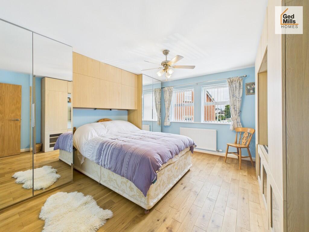 CAM04261G0-PR0083...