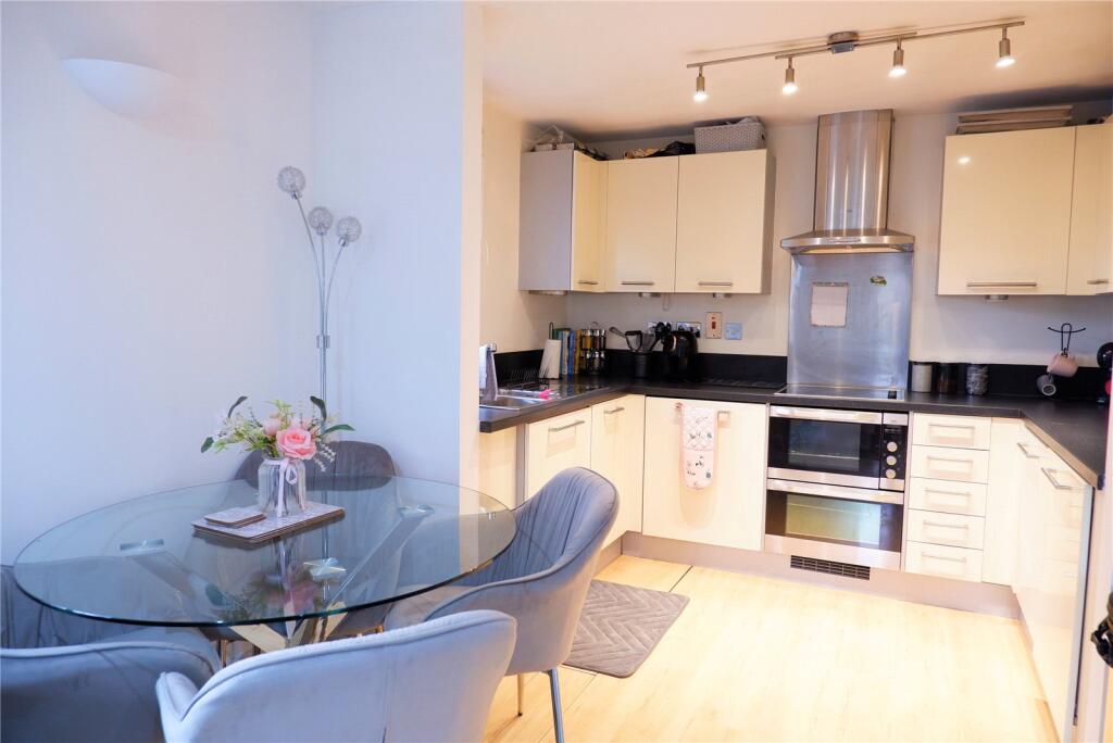 Living Room/Kitchen