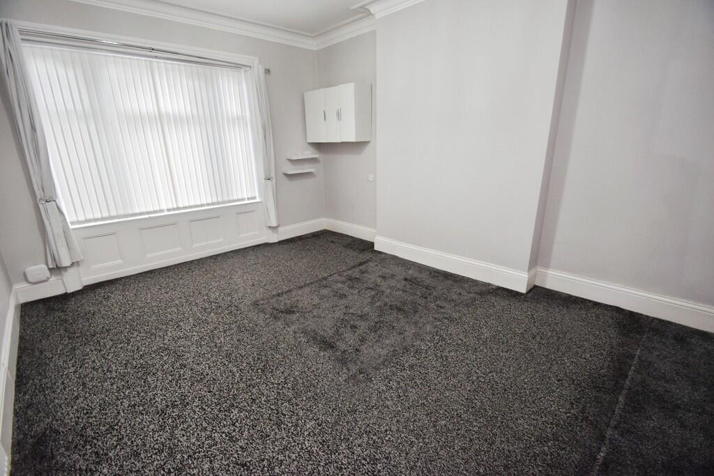 41403396-Bedroom ...