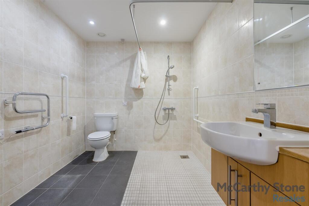 8671546-interior12.jpg