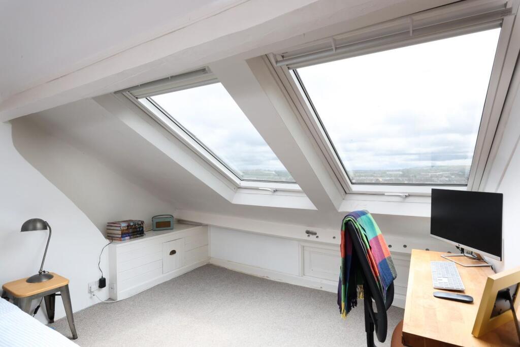 7 Southernhay Avenue 32.JPG