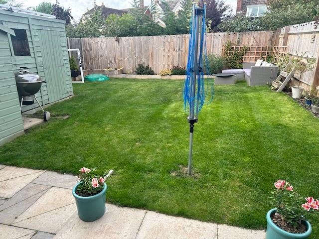 6 Jubilee Walk Garden.jpg
