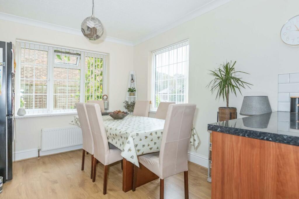2 Orchard Mews_15.jpg