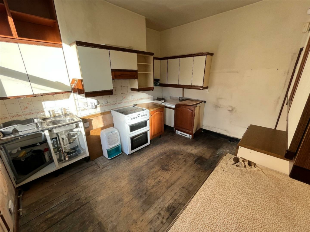 Kitchen 2