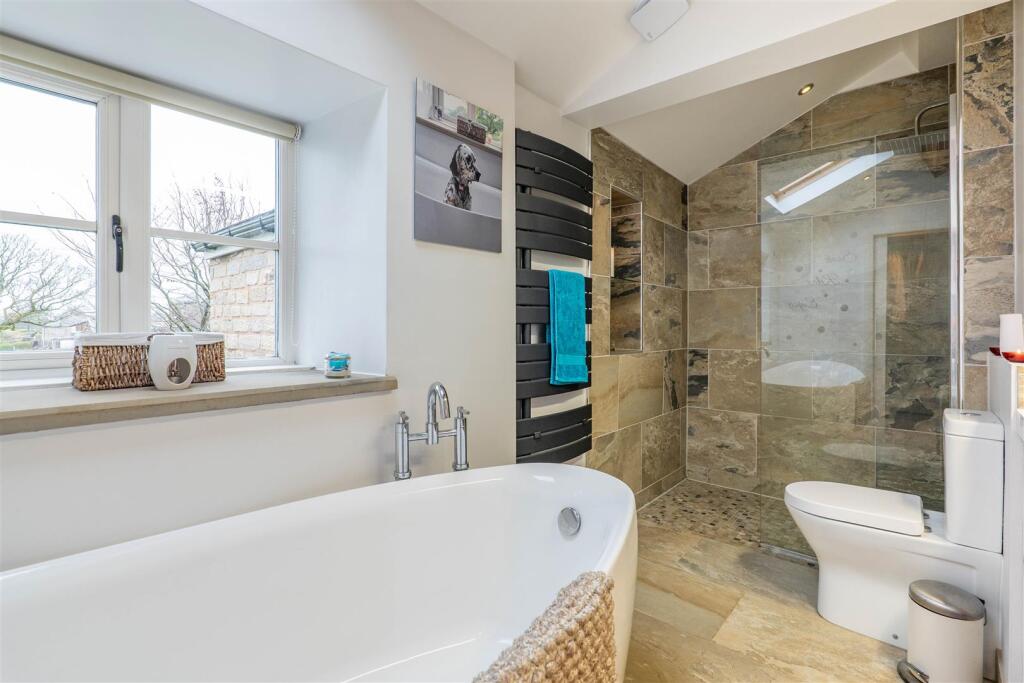 Master Bedroom Ensuite