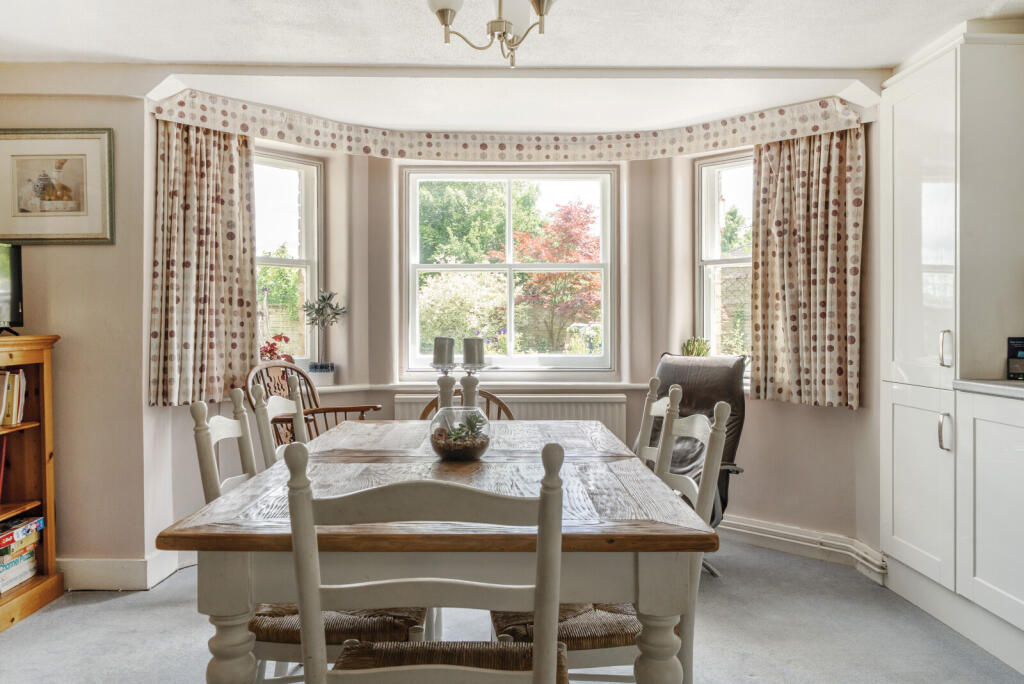 14-1299052-14-683...