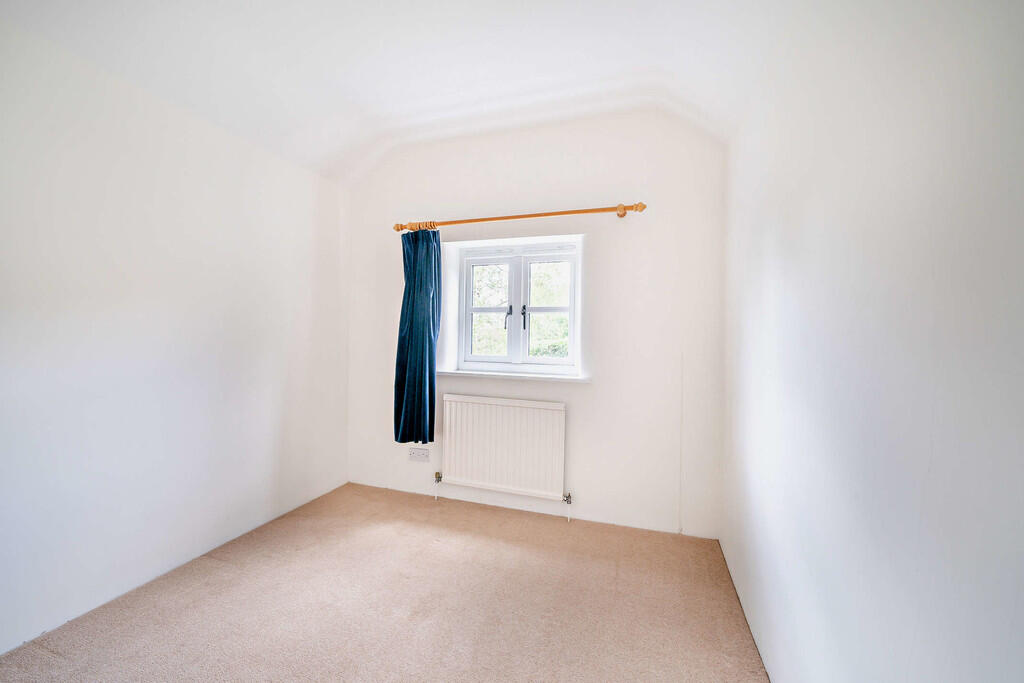 8650728-interior1...