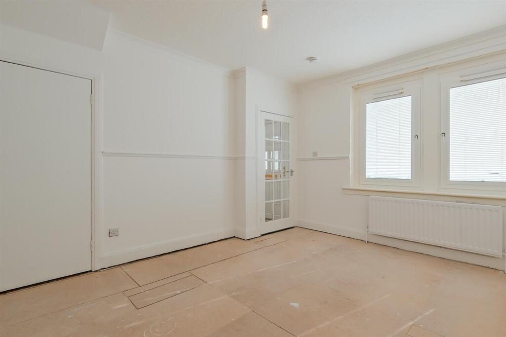 011-18 Fraser Street, Cleland ML1 5PW.jpg