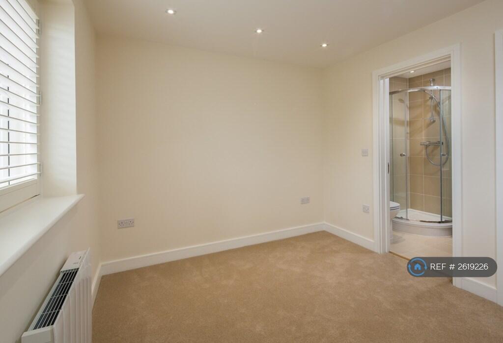 Second Double Ensuite Bedroom