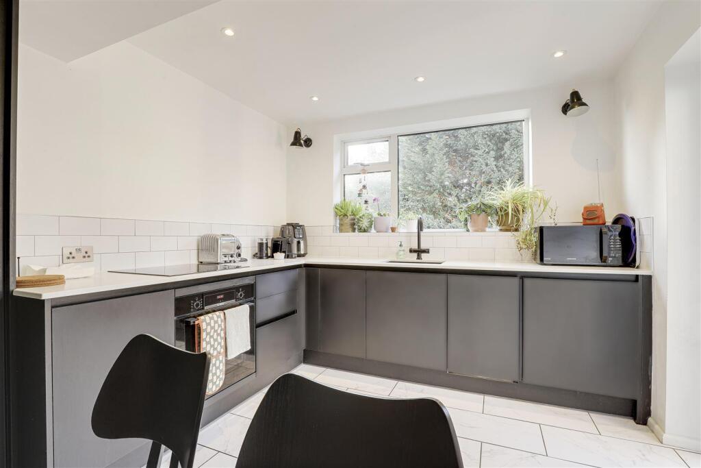 JP7nz2qsFUKlUqaYyRyLZw copy.jpg