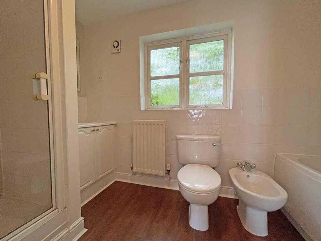 Temeraire Road 2 - Bed 1 En-Suite.jpg