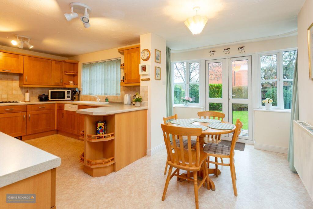 Kitchen/Breakfast Room