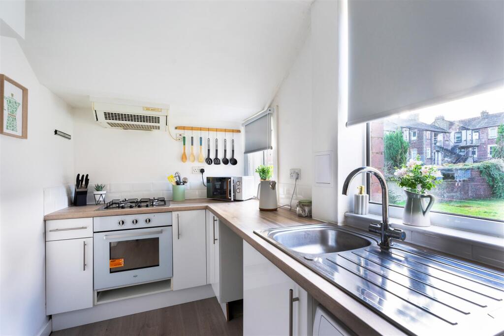53DEglington-12.jpg