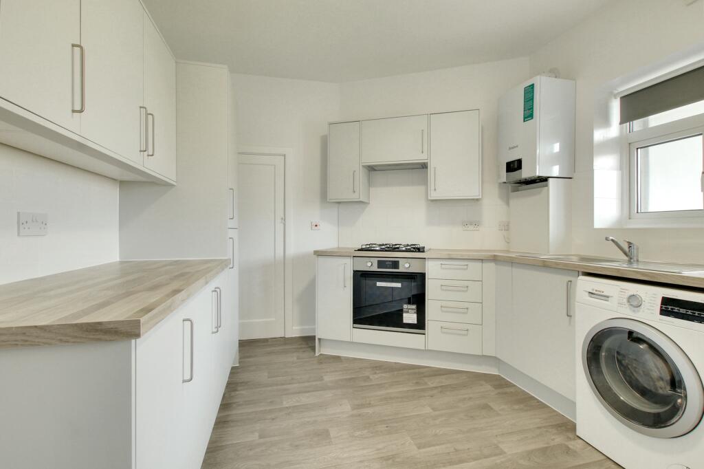 1.kitchen.jpg