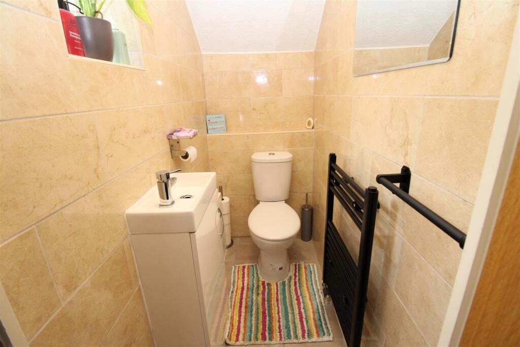 Cloakroom.JPG