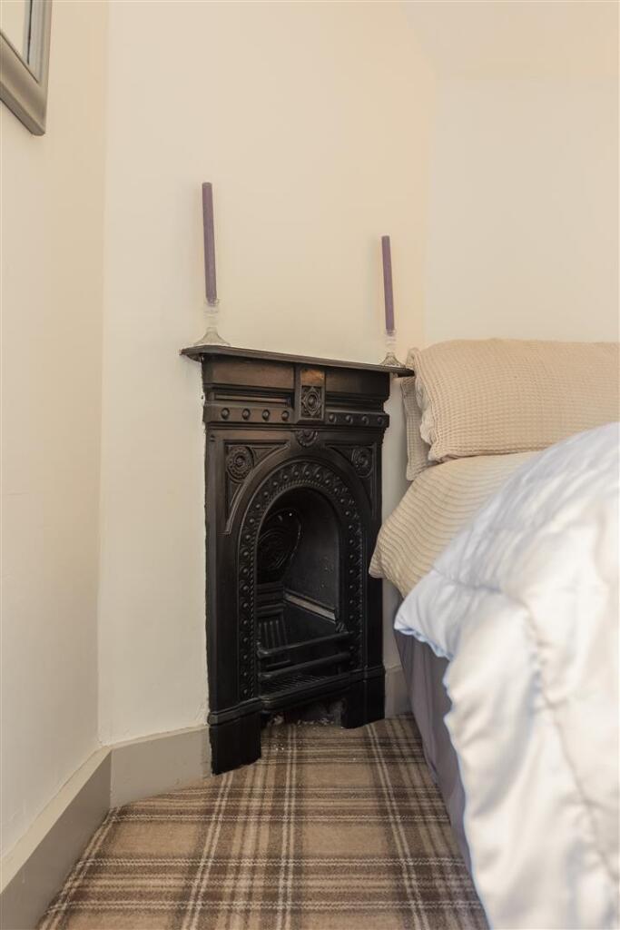 Bondgate 49 Bedroom 2-3.jpg