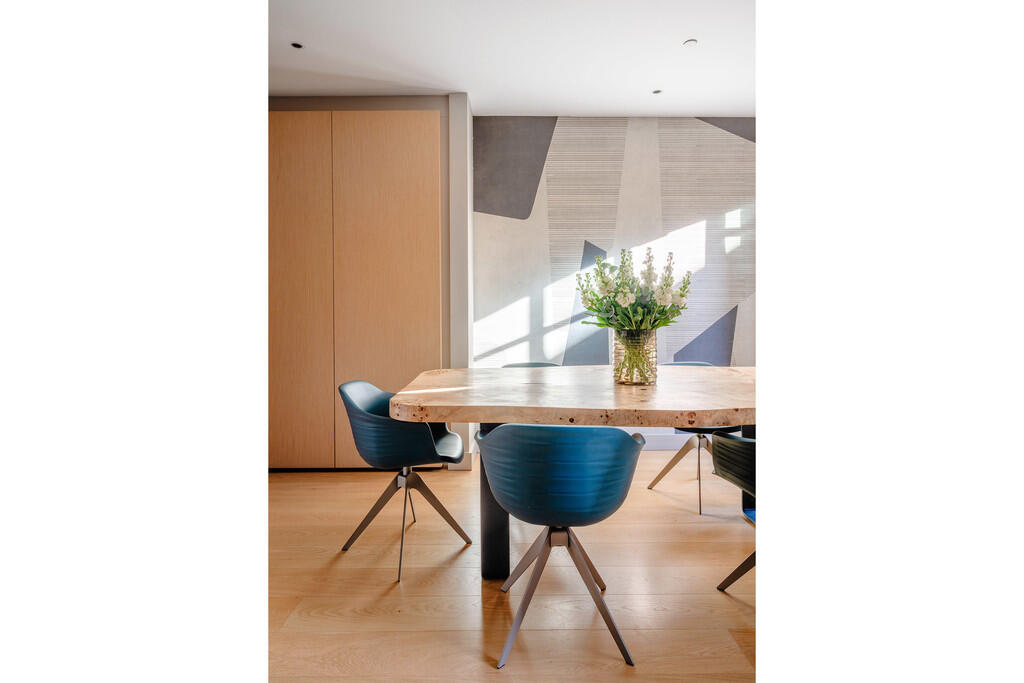 Floral_Court_08b