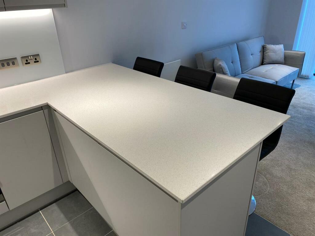 WhatsApp Image 2025-01-08 at 16.30.35 (5).jpeg