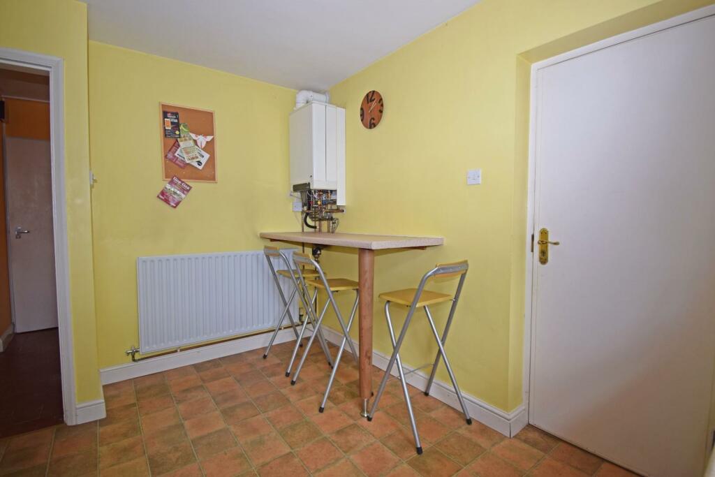 198A Old Birmingham Road, kitchen b.jpg