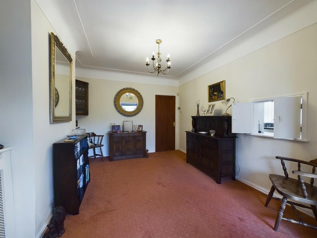 CAM02854G0-PR0203...