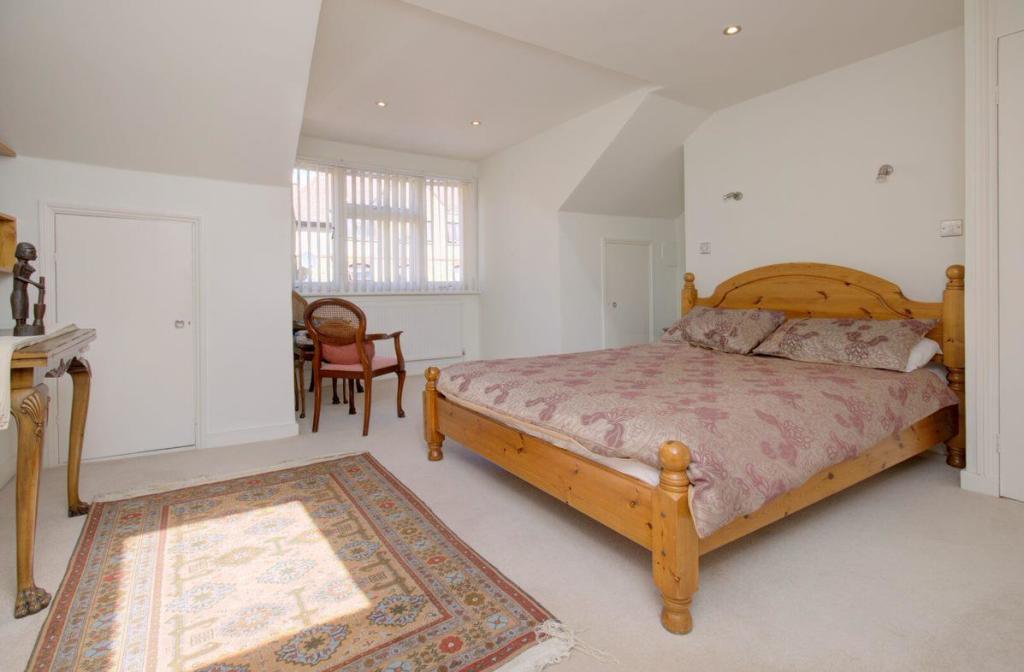 attic room.jpg