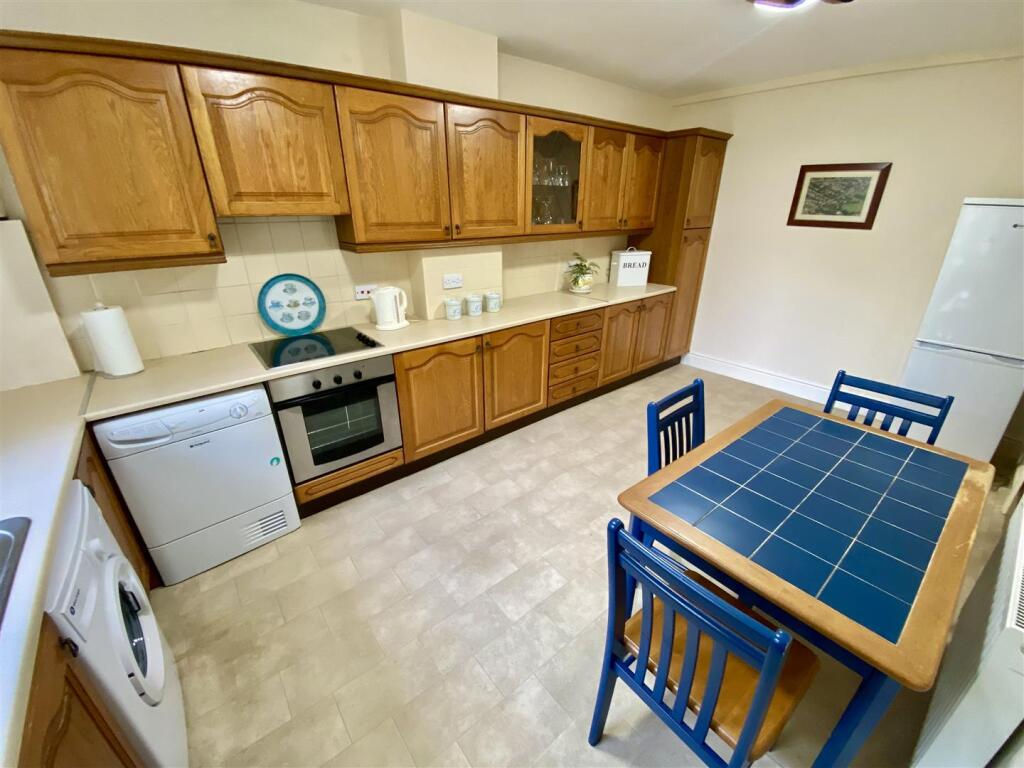 Bramleys Estate Agents - Cote Wall Mews - Mirfield