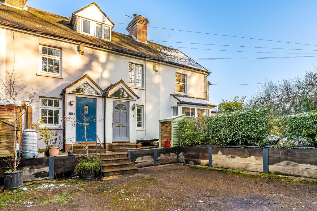 3-Uckfield-Cottage-31